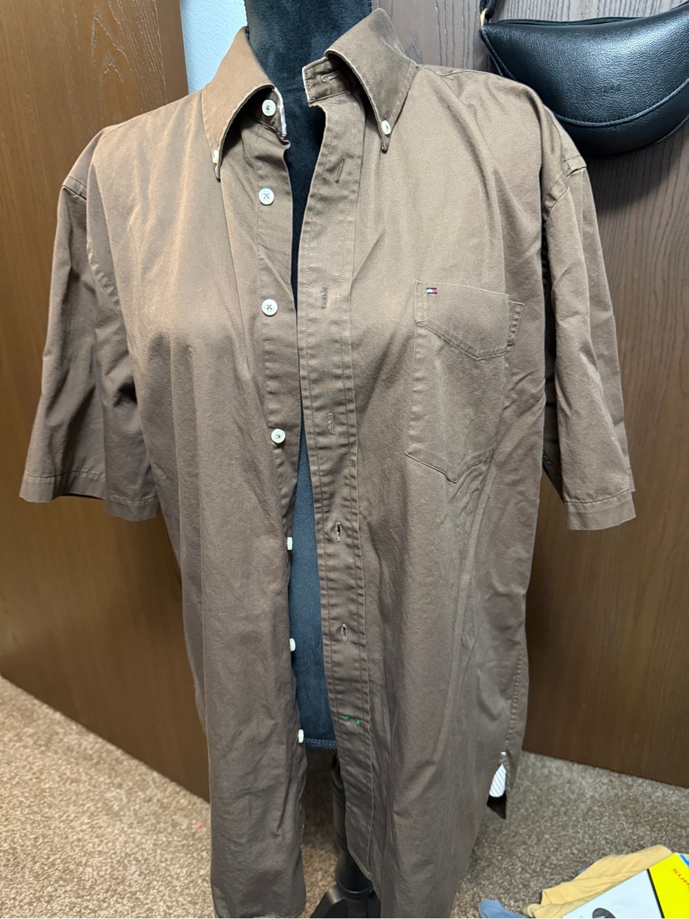 Tommy Hilfiger Brown Short-Sleeve Button-Down Shirt